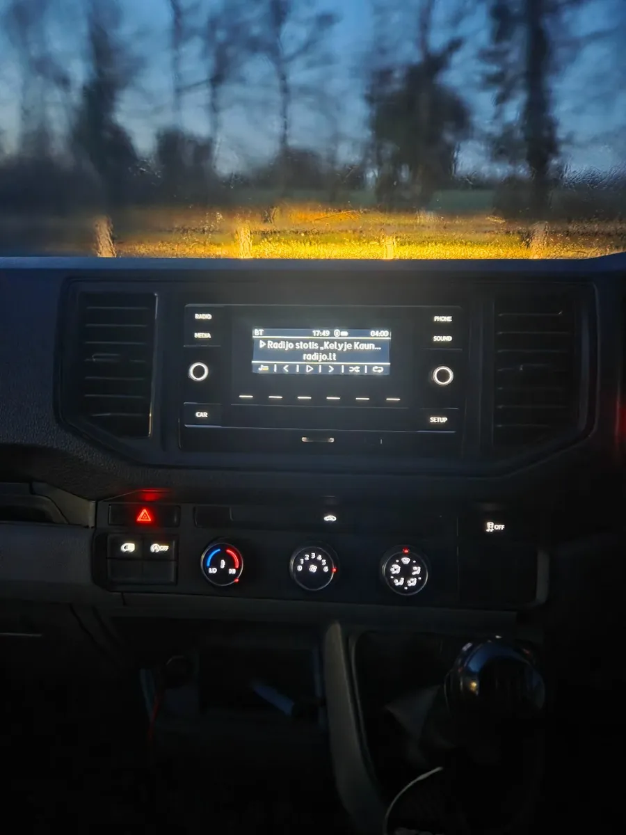 Volkswagen Crafter 2021 - Image 3