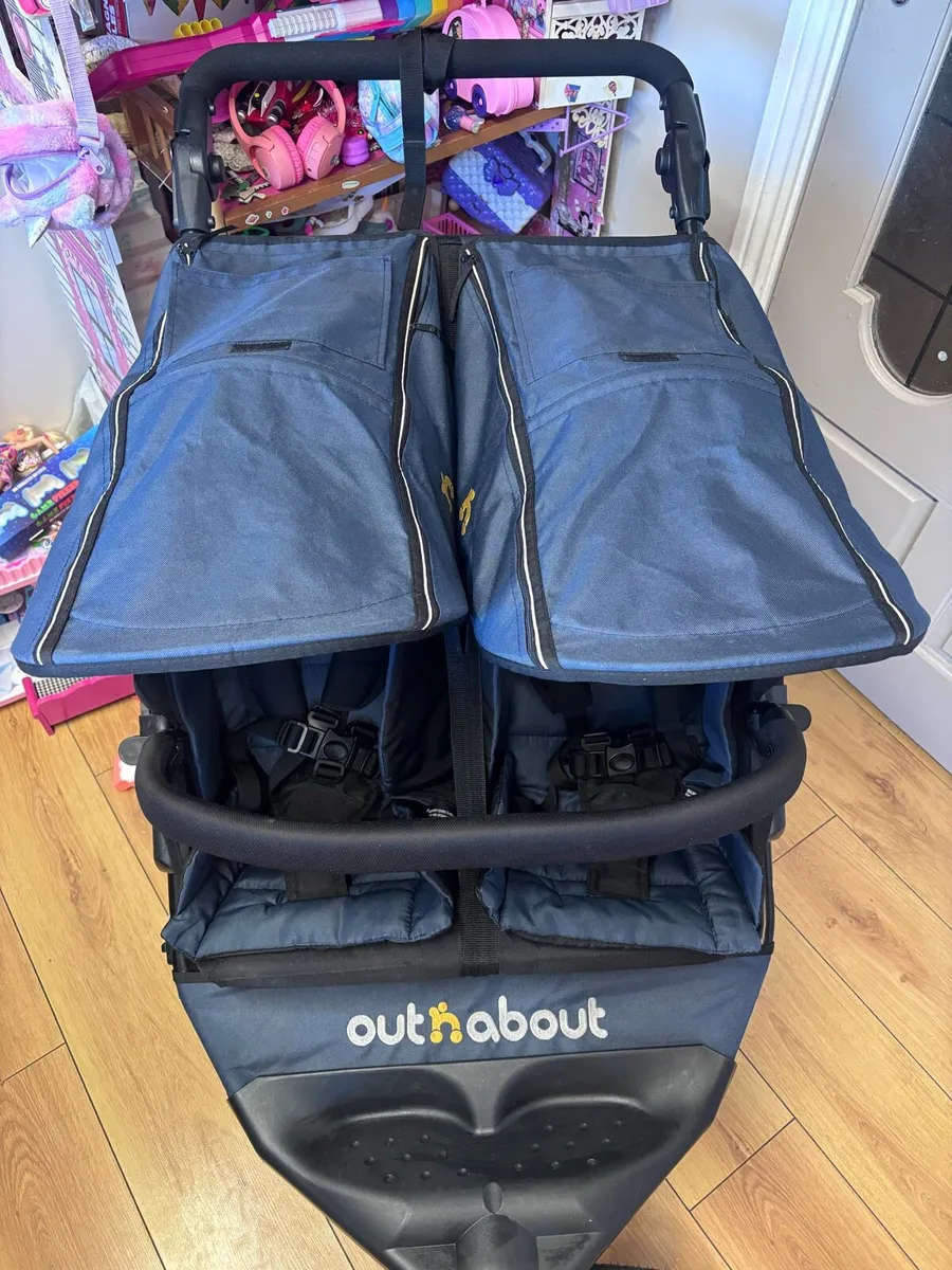 Outnabout double buggy - Image 1