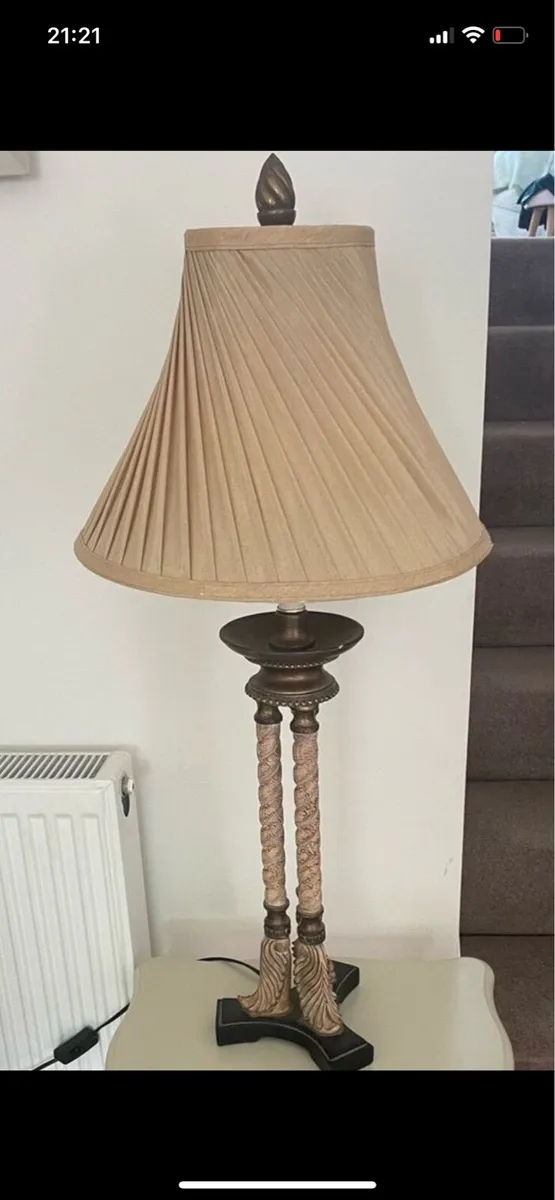 Lamp with shade. - Image 2