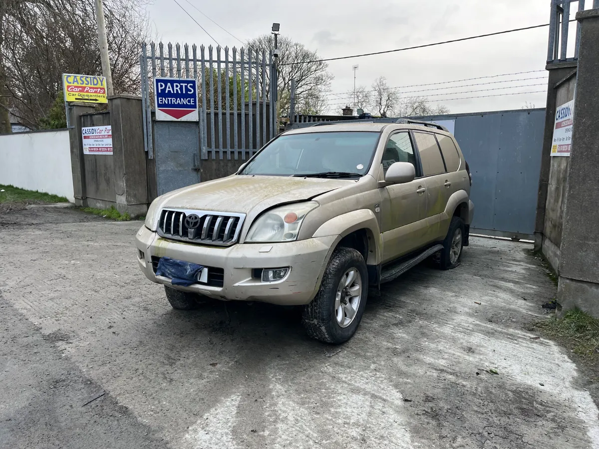 For Parts 2007 Toyota Landcrusier - Image 2
