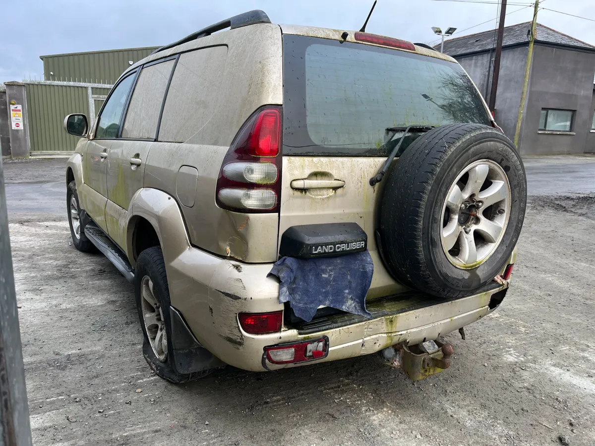 For Parts 2007 Toyota Landcrusier - Image 4