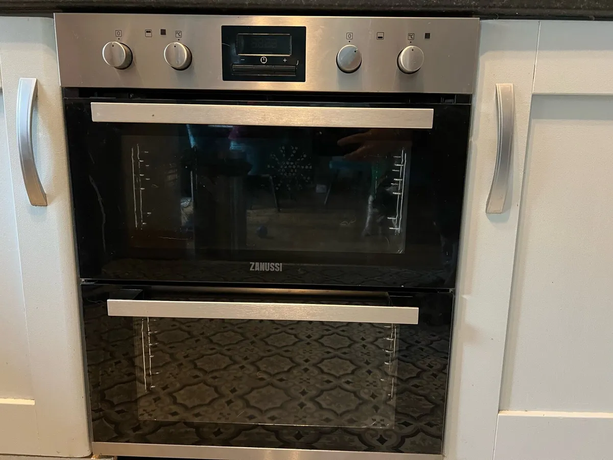 ZANUSSI DOUBLE OVEN - Image 3