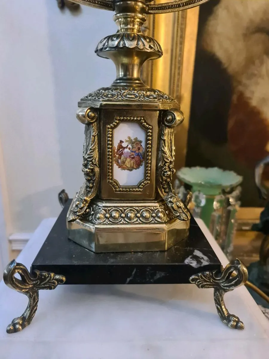 Classical vintage lamp SHIPPING AVAILABLE - Image 4