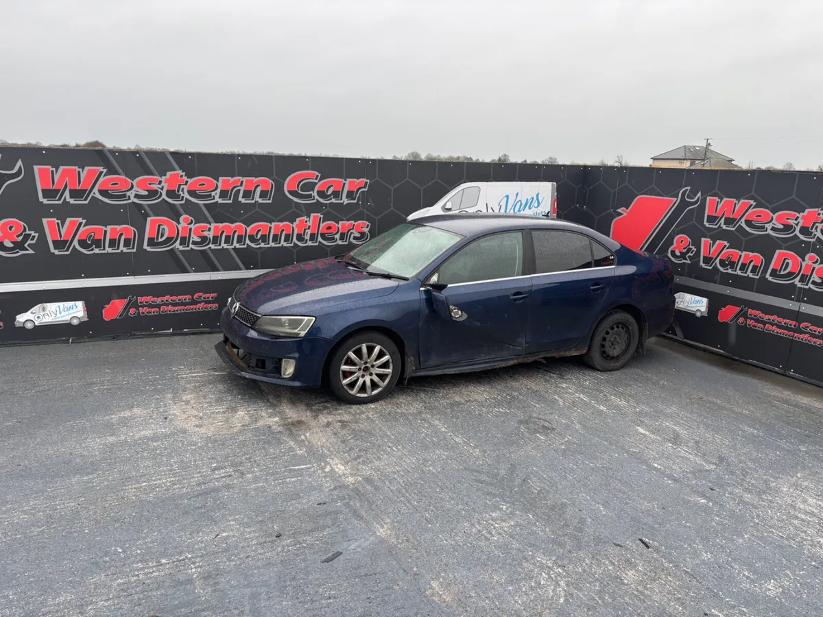 2012 Volkswagen Jetta 1.6 tdi for dismantling