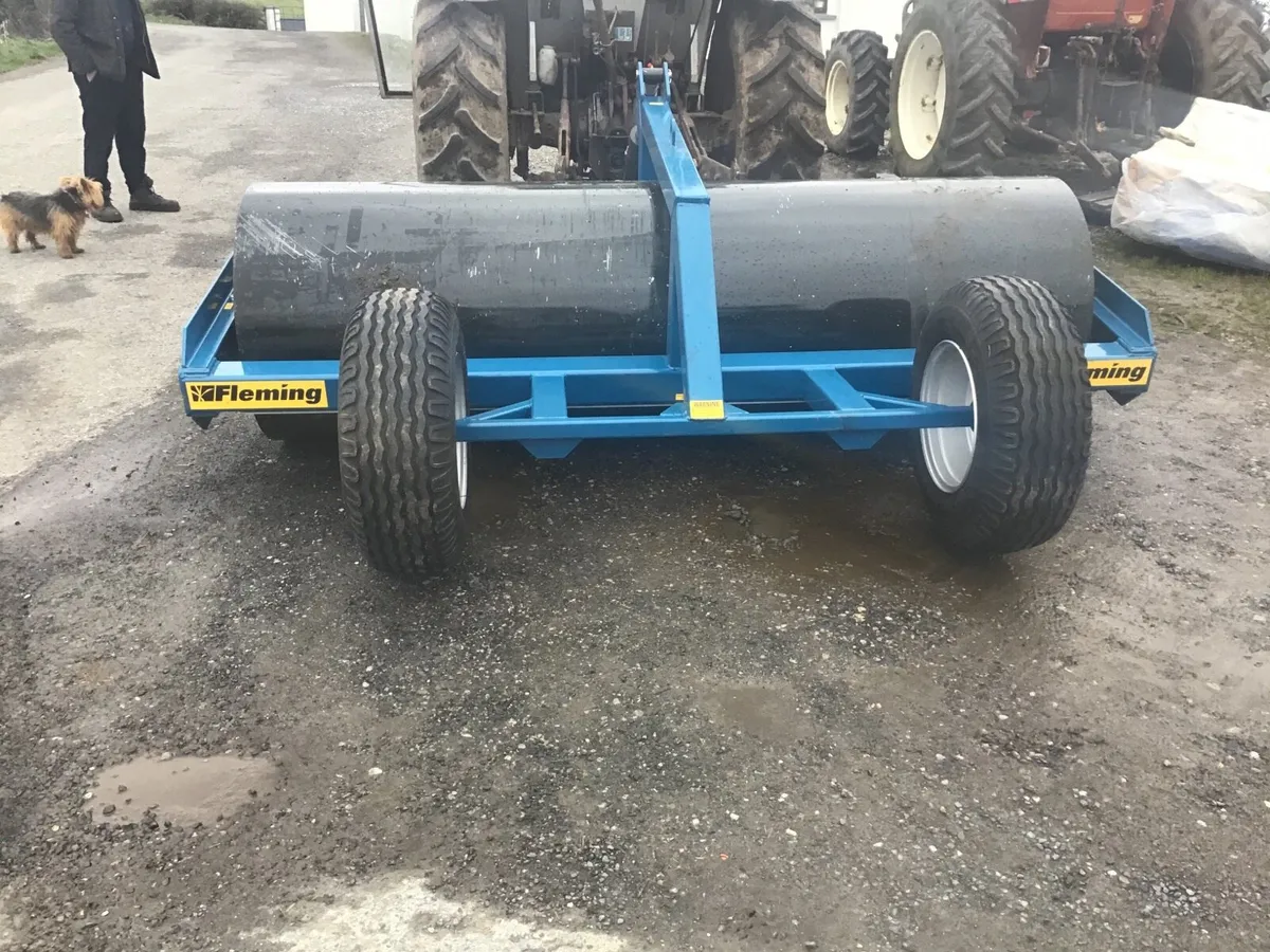 Fleming 9ft Roller on Wheels - Image 2