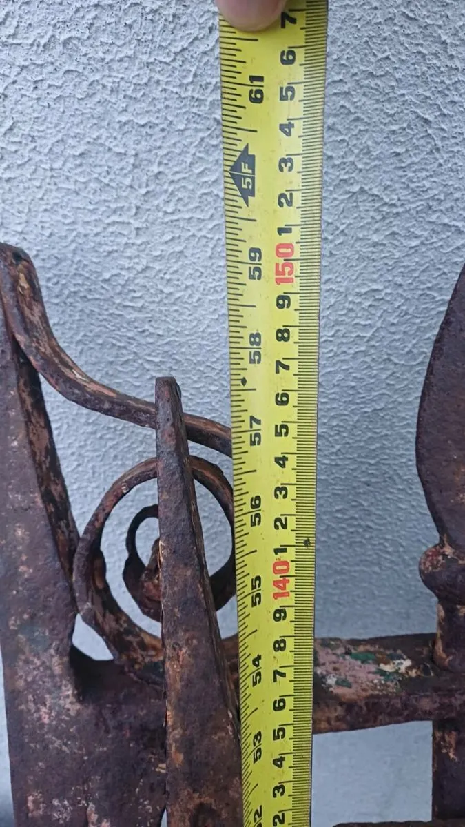 Vintage driveway gates - Image 4