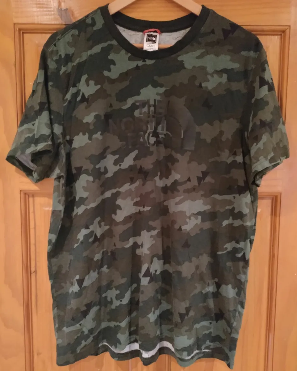 The North Face T shirt XL - Image 1