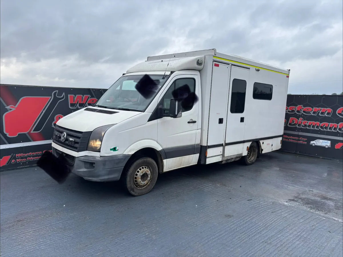 151 vw crafter 2,0 ambulance for dismantling - Image 1