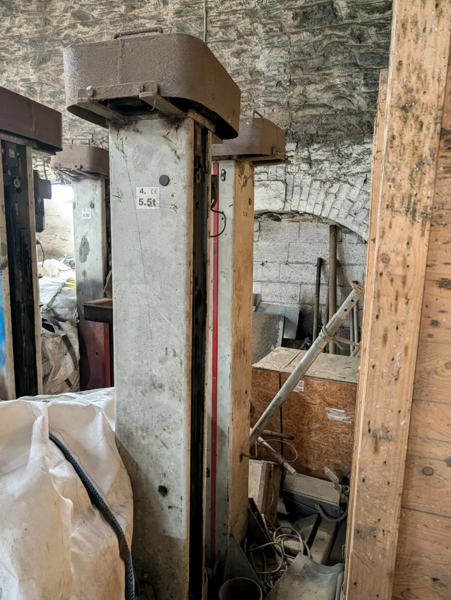 20 ton truck lift - Image 2