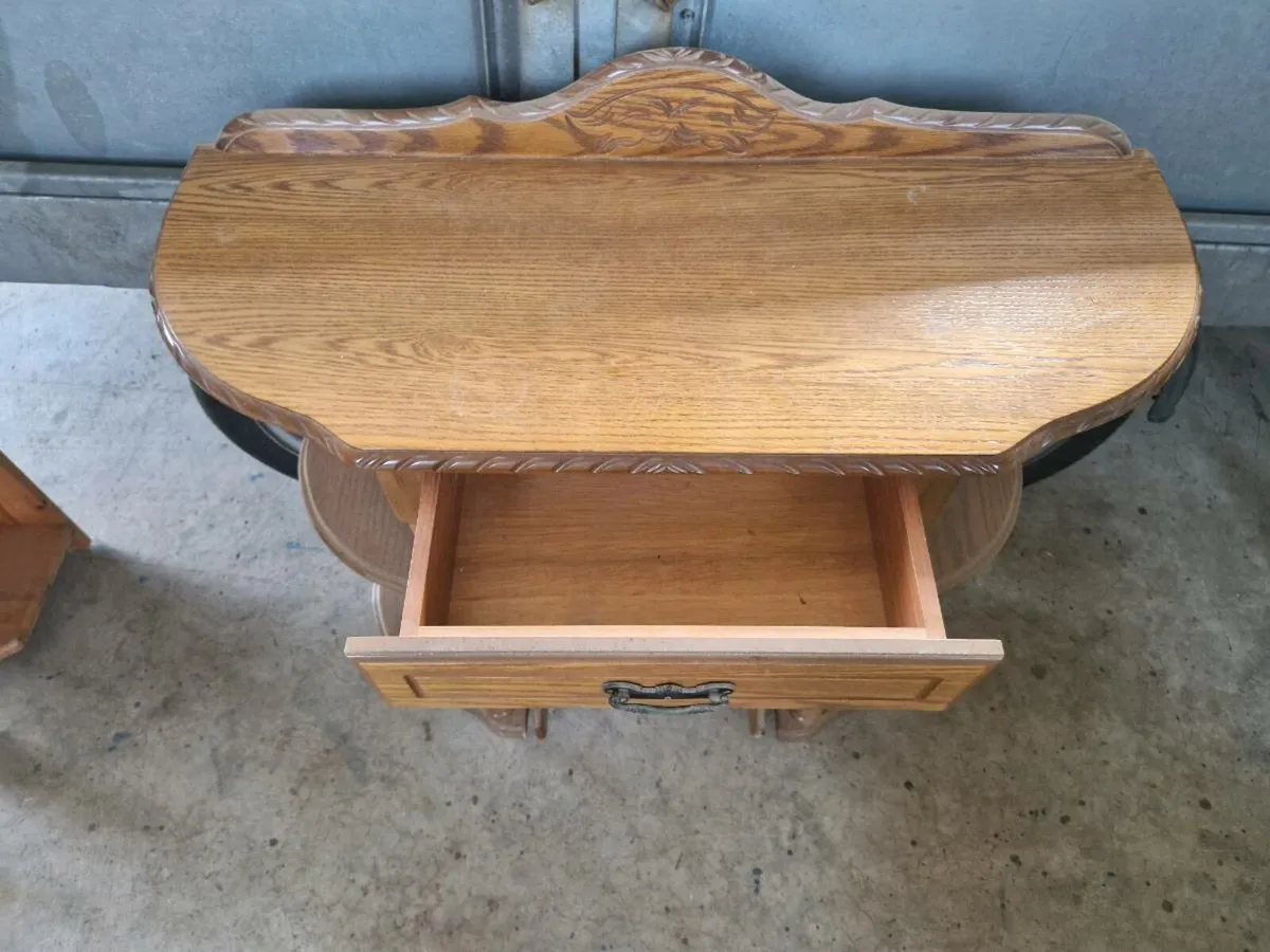 REDUCED Vanity / writing table furniture clearout - Image 4