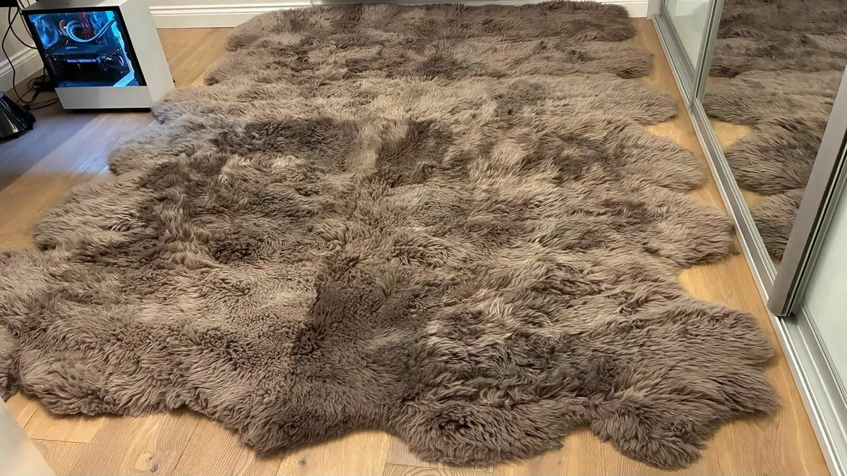 Natural Sheepskin rug XXL huge - Image 3