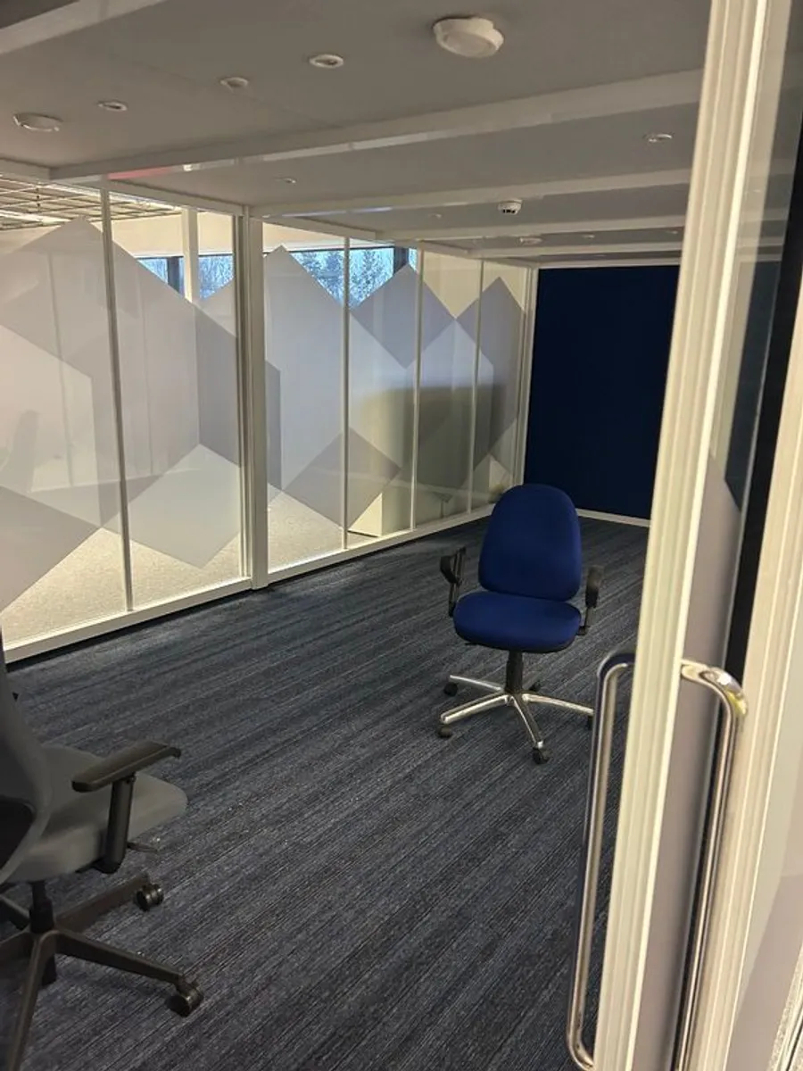 Office Meeting Pod - Image 1