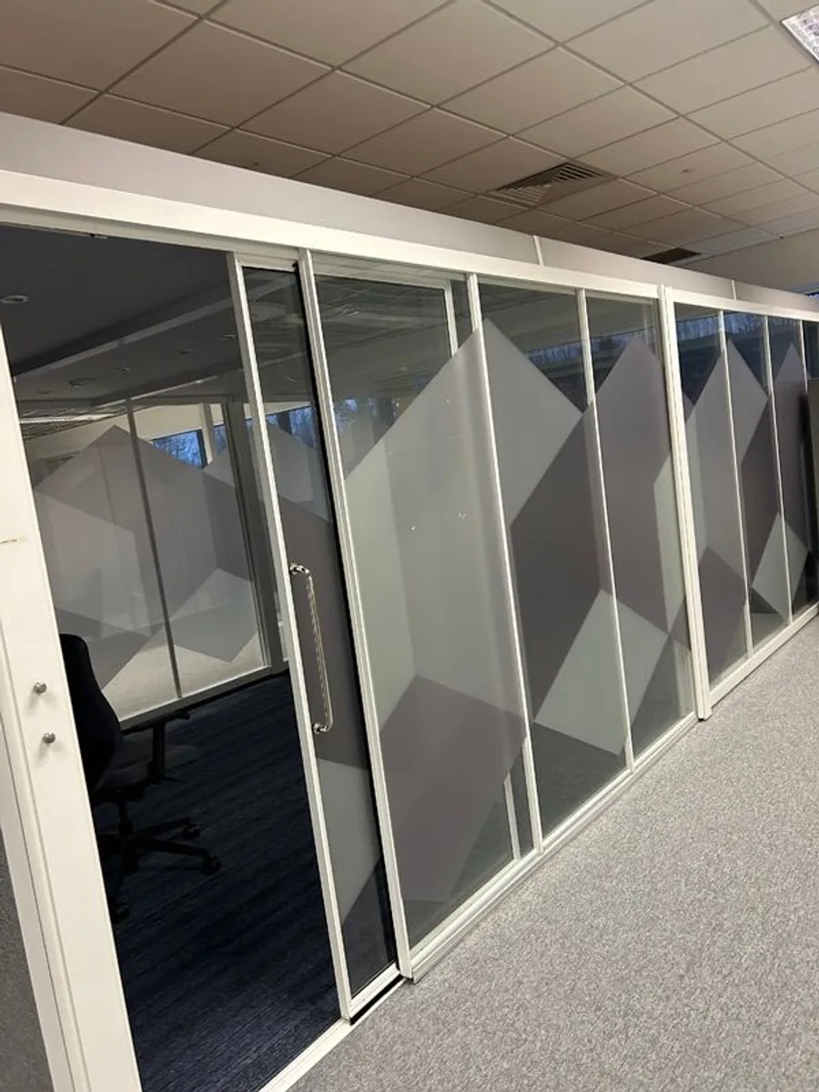 Office Meeting Pod - Image 3