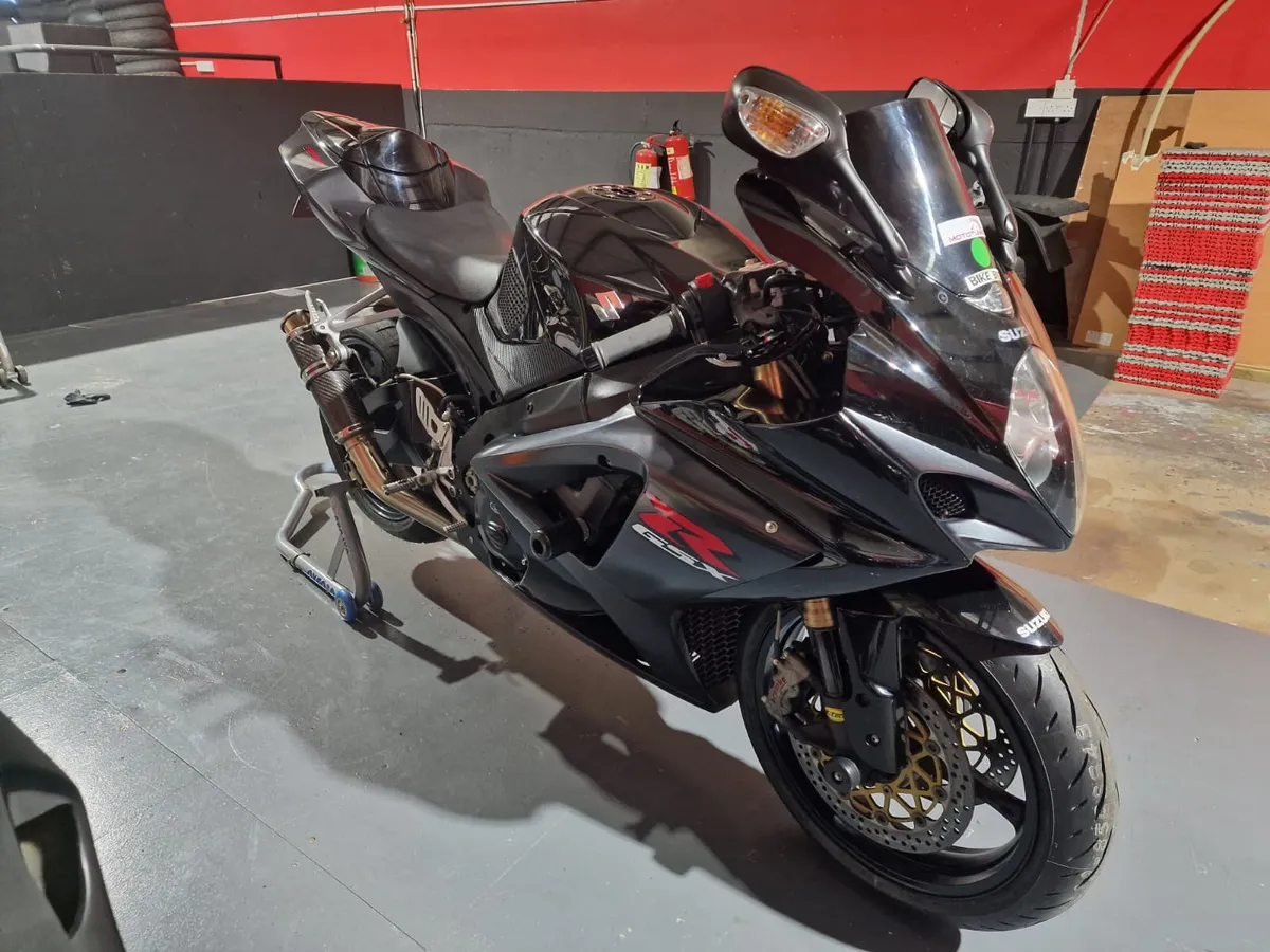 2008 Suzuki GSXR 1000 - Image 1