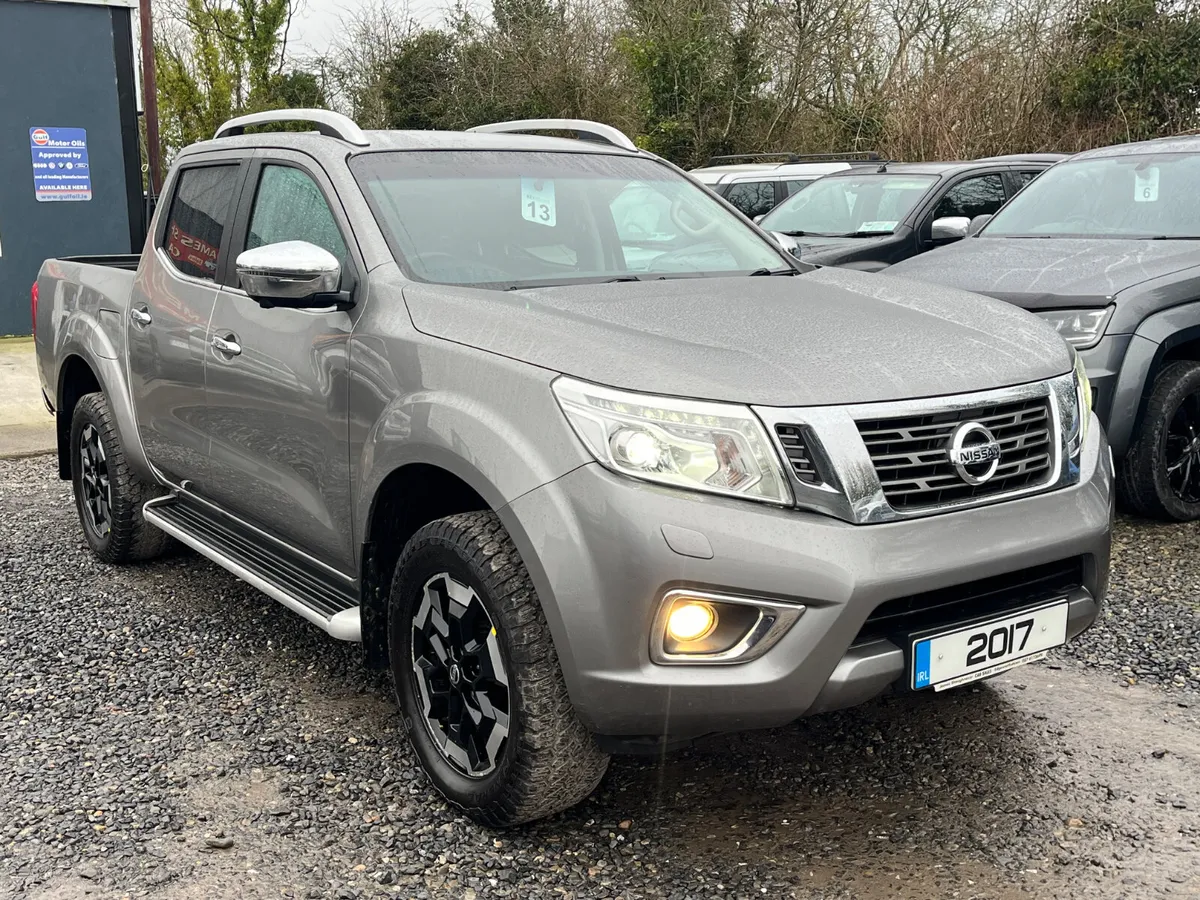 2017 NISSAN NAVARA TEKNA MANUAL - Image 1