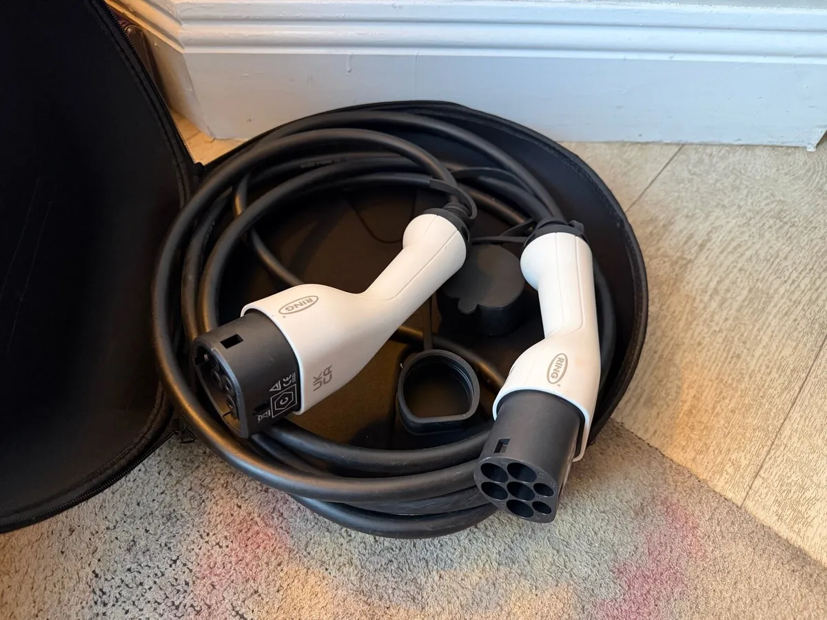 Ring EV Type 2 to Type 2 Charging Cable - Image 1