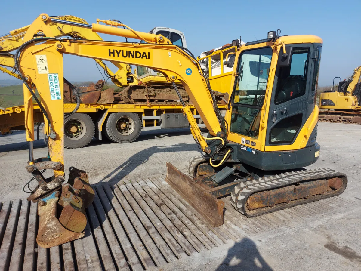 Mini digger - Image 2