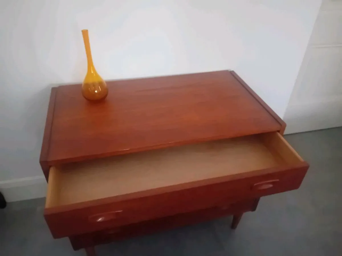 Chest of drawers - Image 2