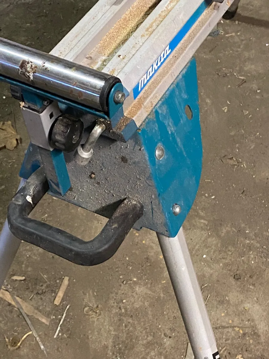 Makita chopsaw with stand - Image 2