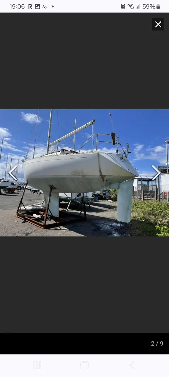 Sigma 33 yacht - Image 1