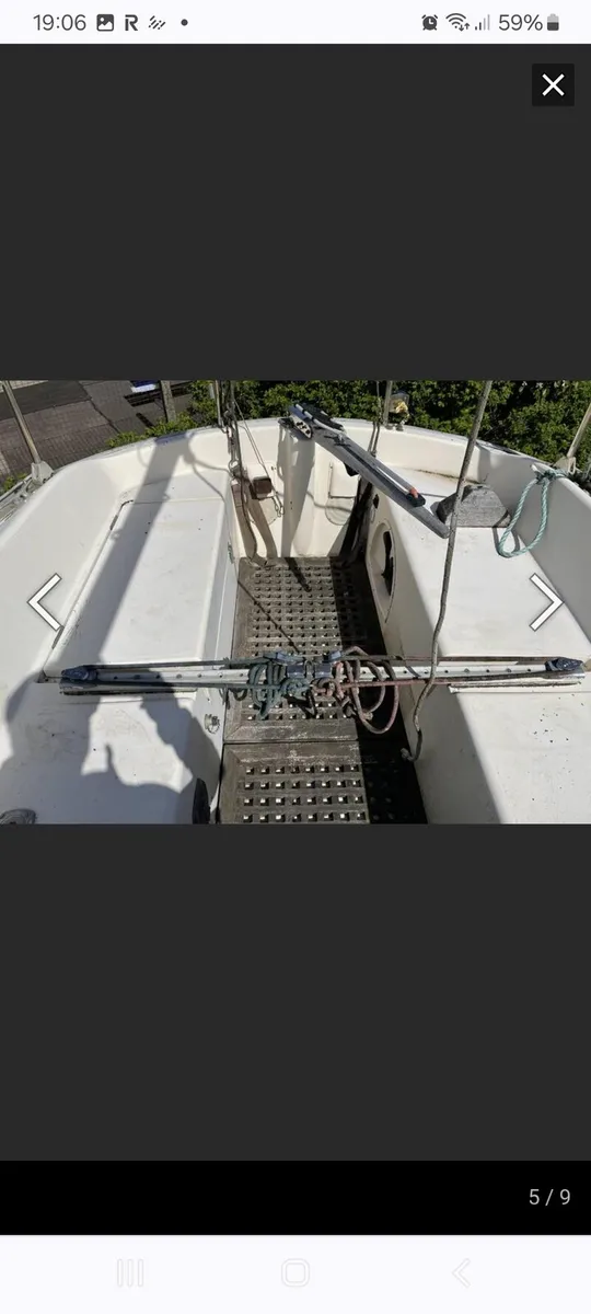 Sigma 33 yacht - Image 3