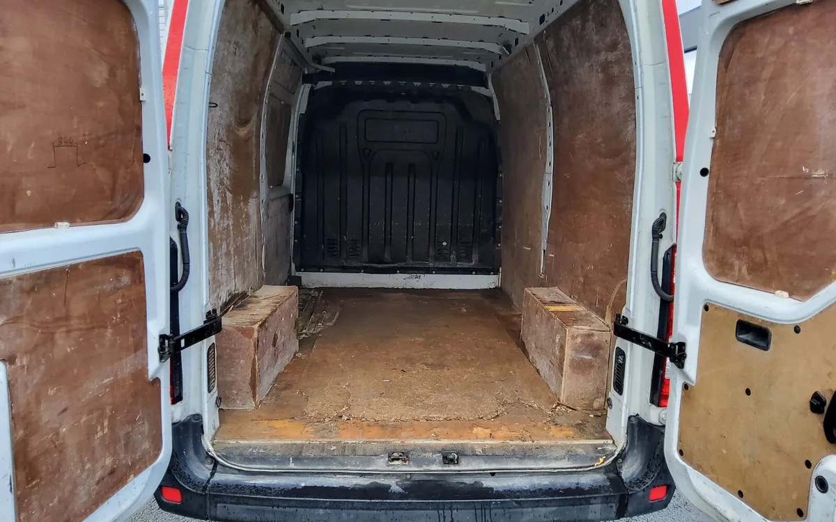 Renault Master 2016 - Image 4