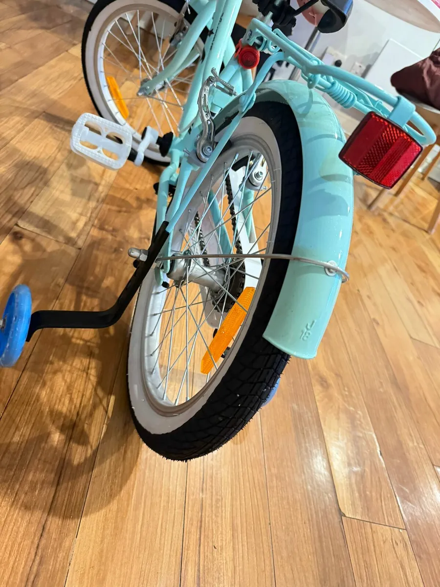 Child's Bike - Image 4