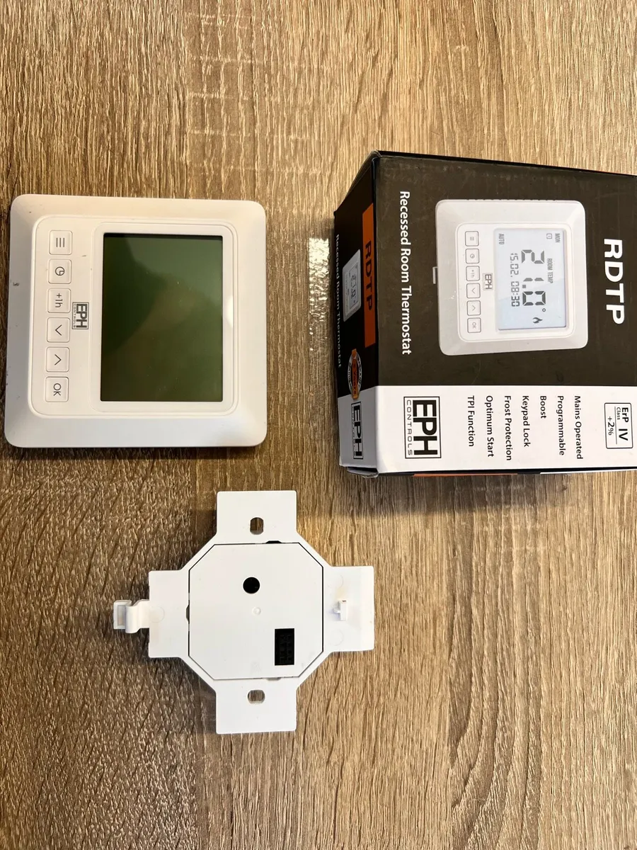 Programable Room Thermostat - Image 2