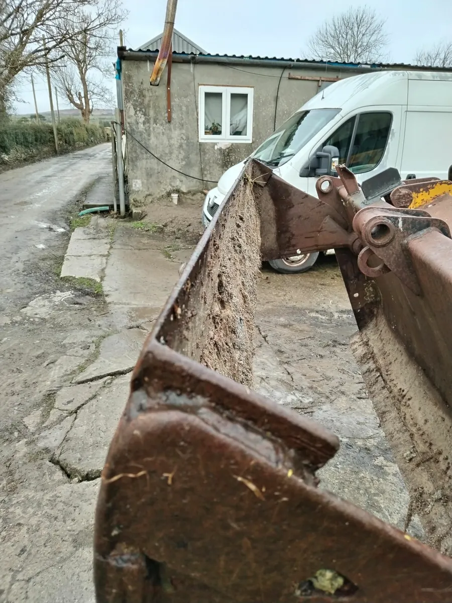 4 in 1 bucket - Image 2