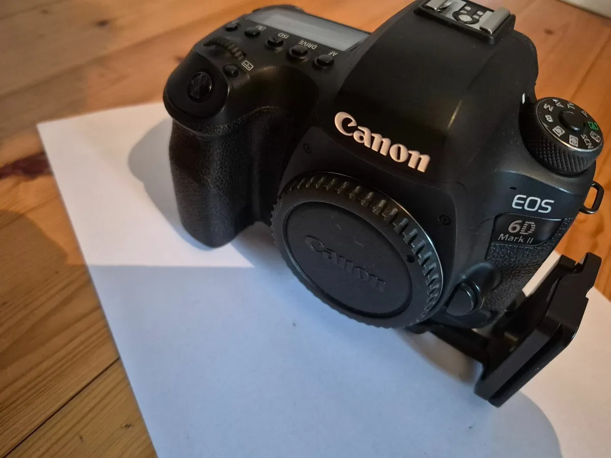 Canon 6D Mark II - Image 3