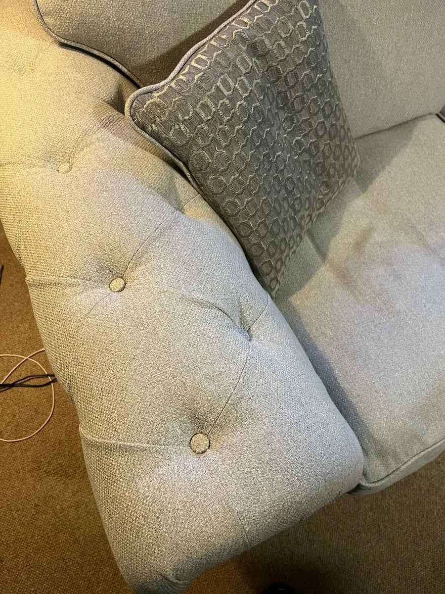 Grey 2/3 seater sofa - Image 4