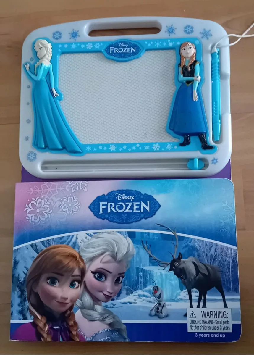 Disney Frozen Book - Image 1