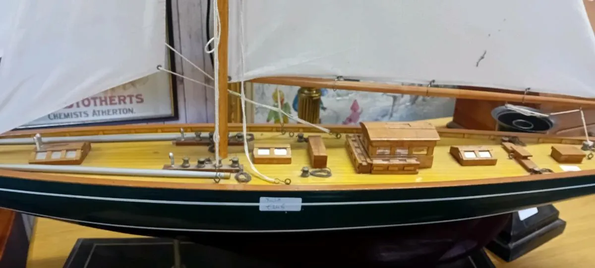 Large Wooden Mounted Yacht - Image 3