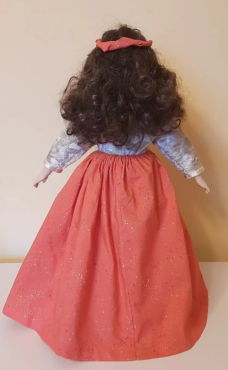 Porcelain doll - Image 3