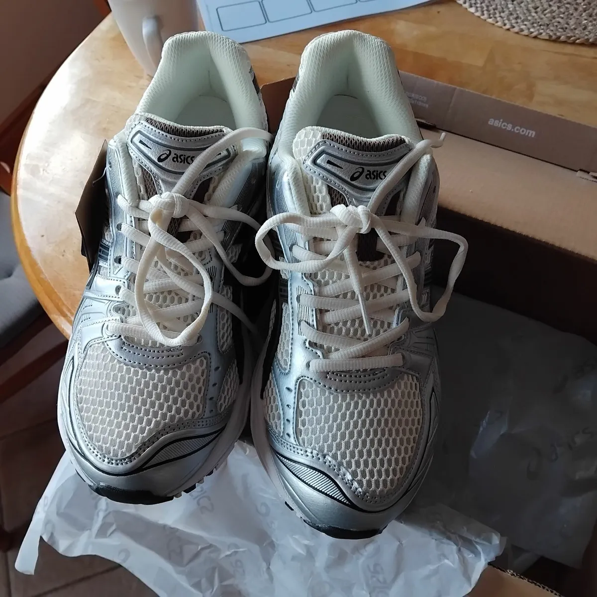 Shoes 7.5 Im an 8 bought them on lind wrong size - Image 4