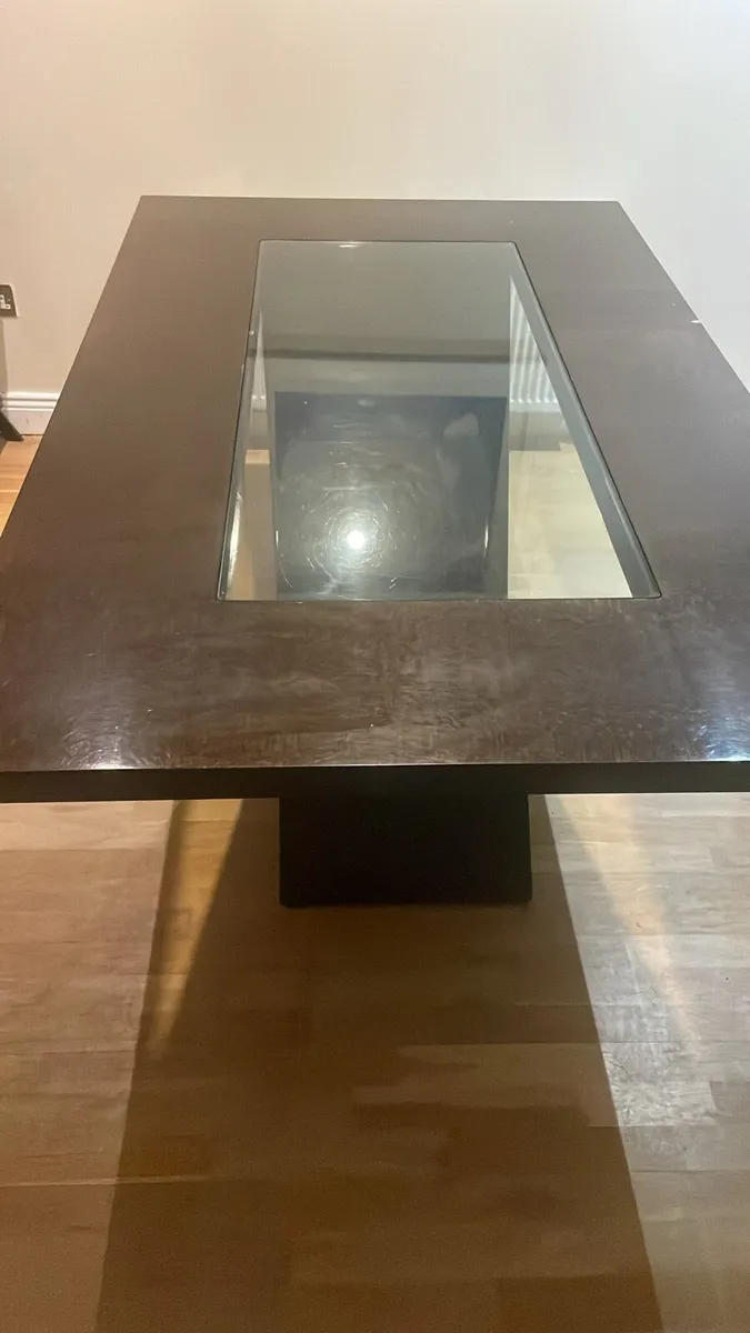 Marble Dining table and chairs - Image 1