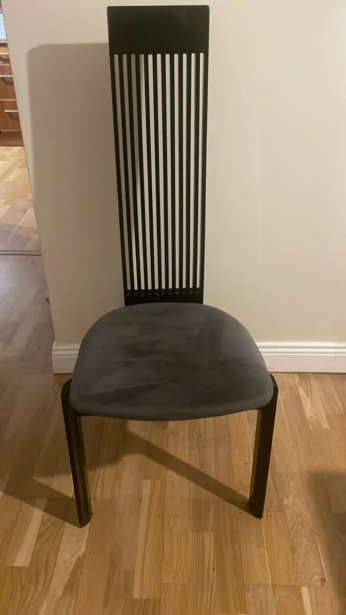 Marble Dining table and chairs - Image 4