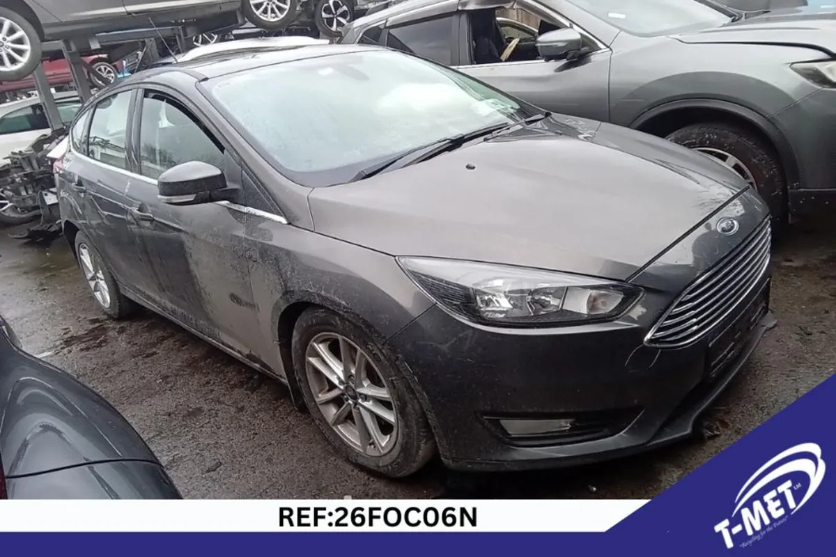 2016 FORD FOCUS BREAKING FOR PARTS - Image 1