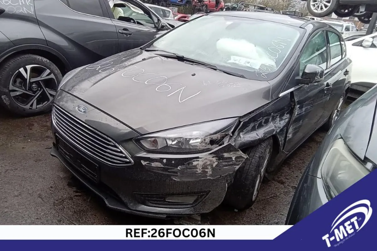 2016 FORD FOCUS BREAKING FOR PARTS - Image 3