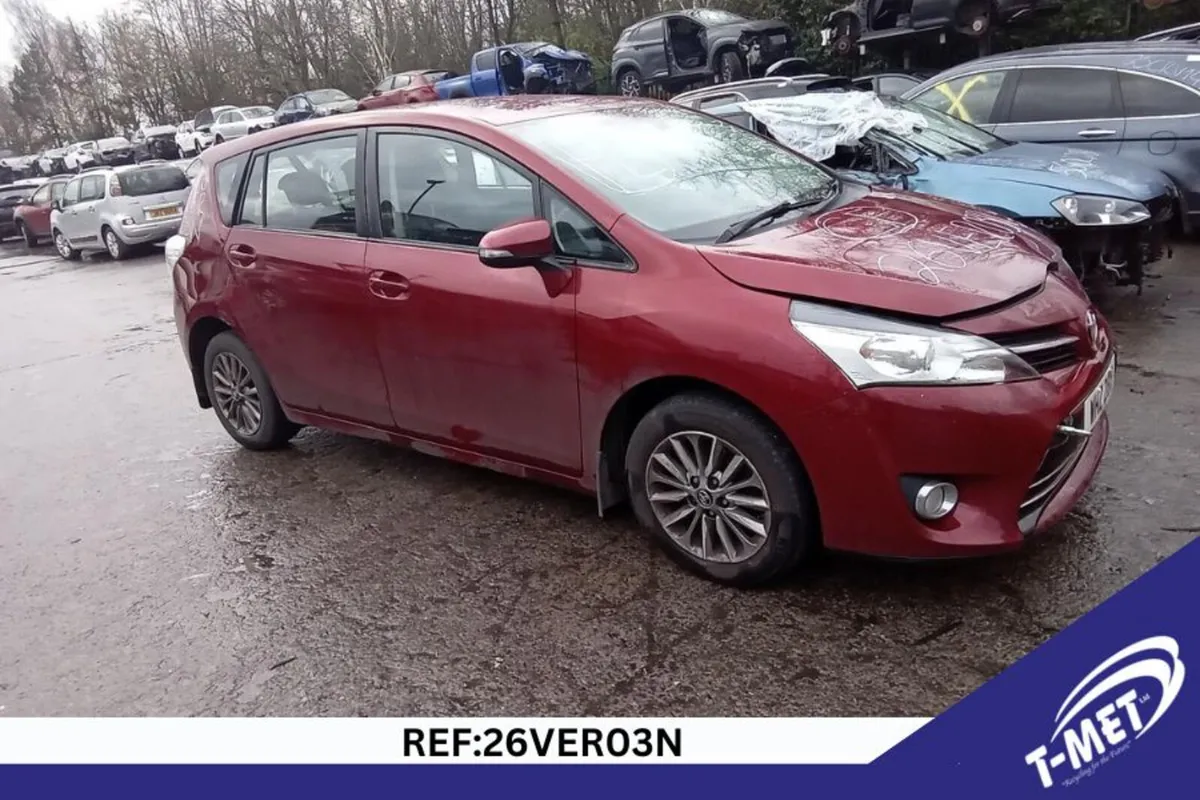 2018 TOYOTA VERSO BREAKING FOR PARTS - Image 1