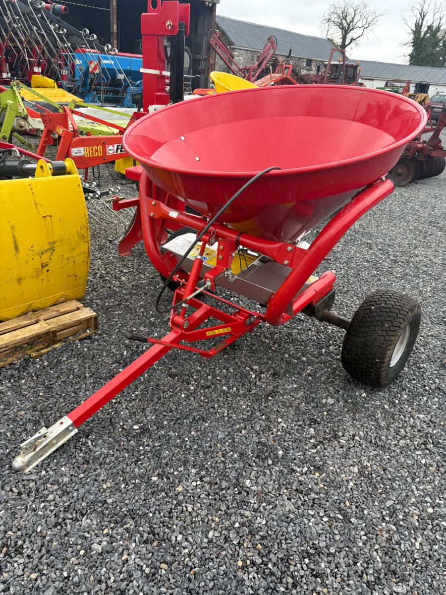 Cosmo Quad spreader - Image 1