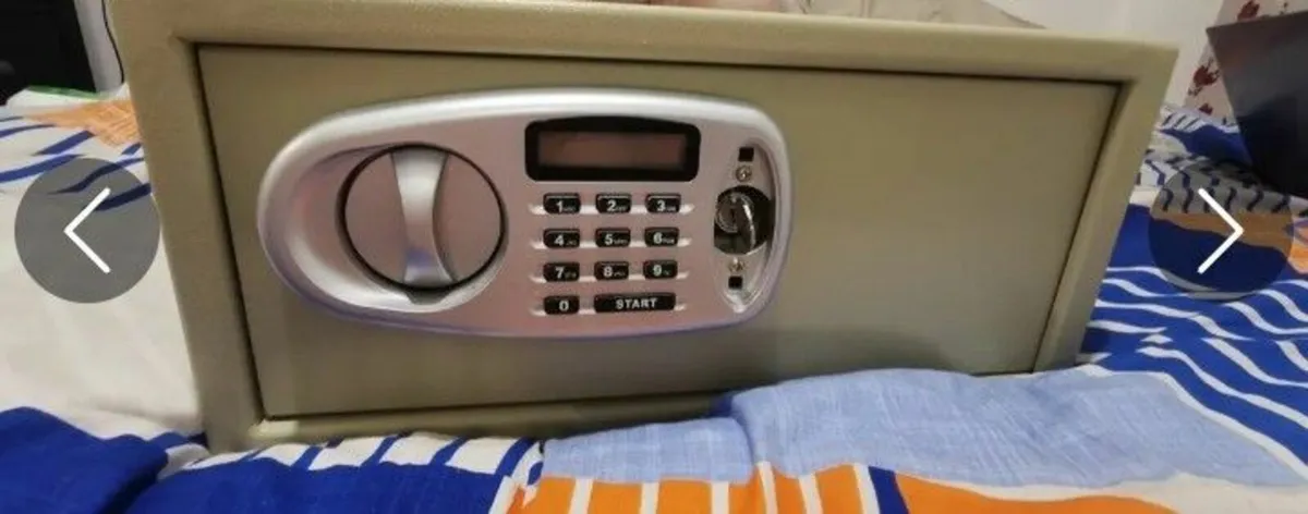 Quality Roomy Electronic Digital Safe - Image 2