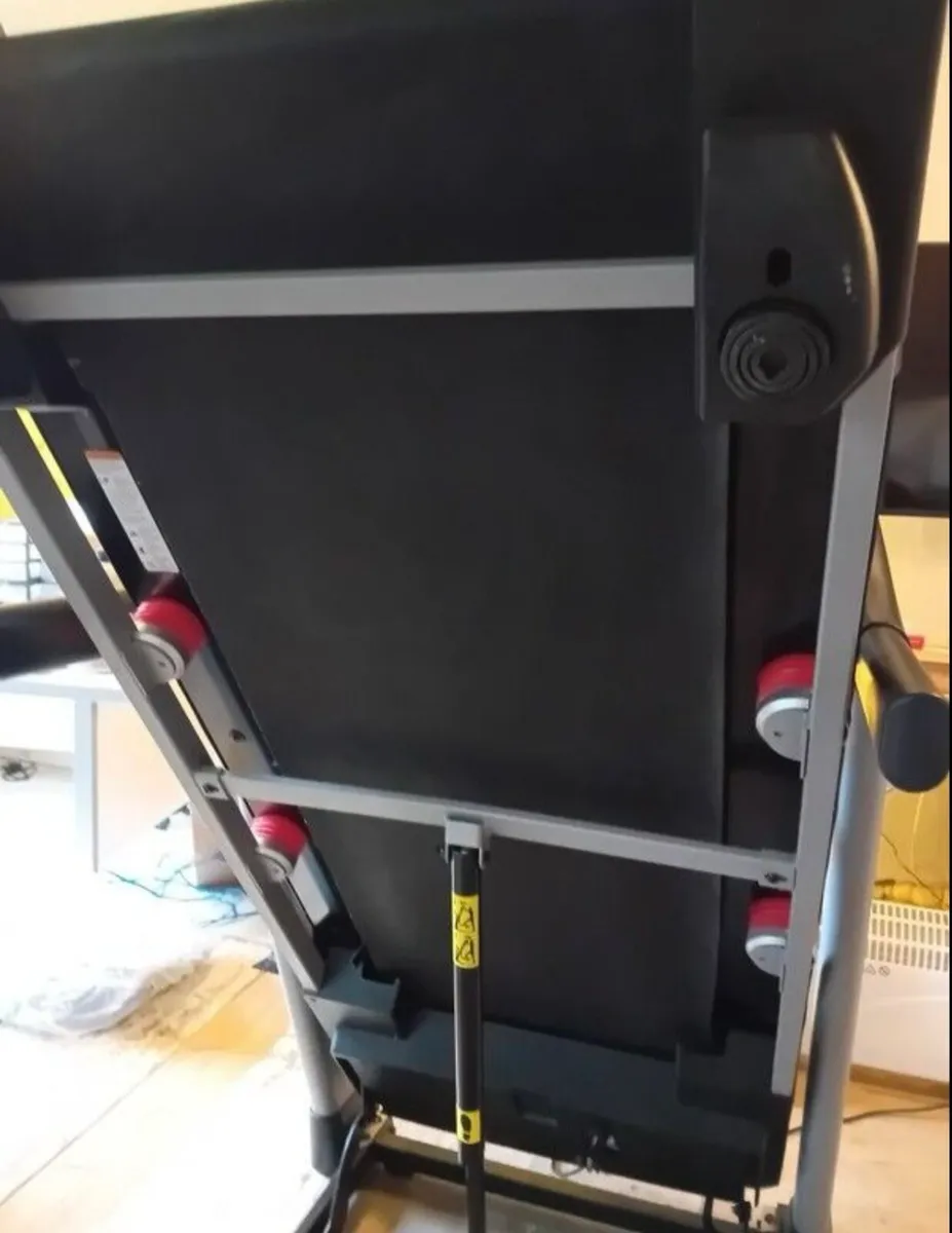 Proform 545i treadmill heavy duty - Image 2