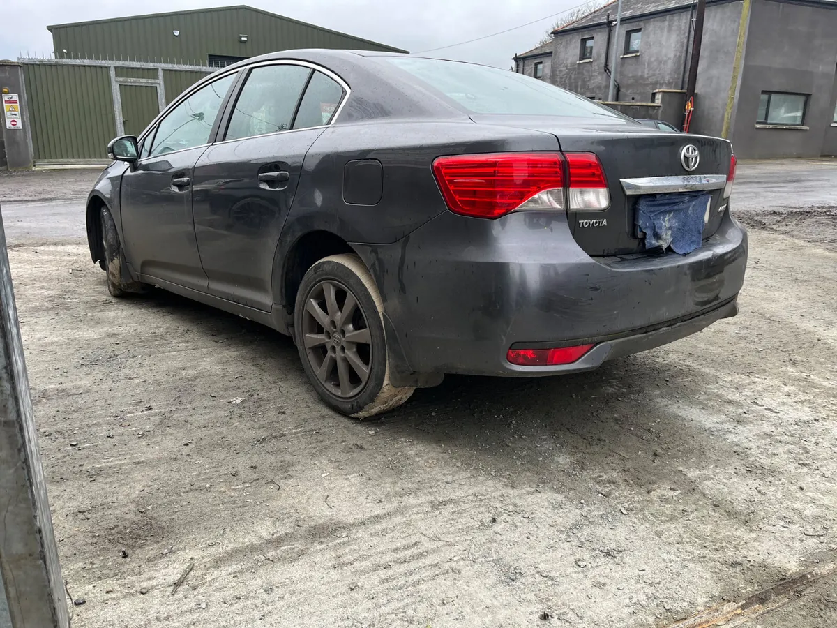 For Parts 2013 Toyota Avensis 2l diesel - Image 3