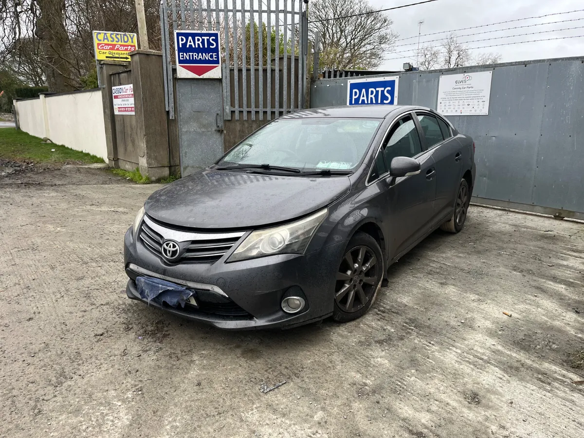 For Parts 2013 Toyota Avensis 2l diesel - Image 2