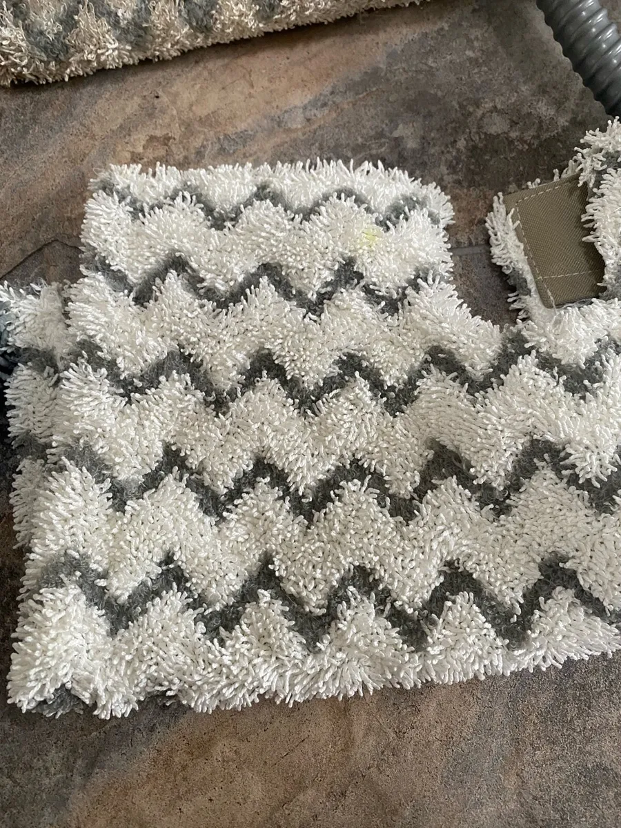 Shark Floor and Handheld Steam Cleaner Mop - Image 4