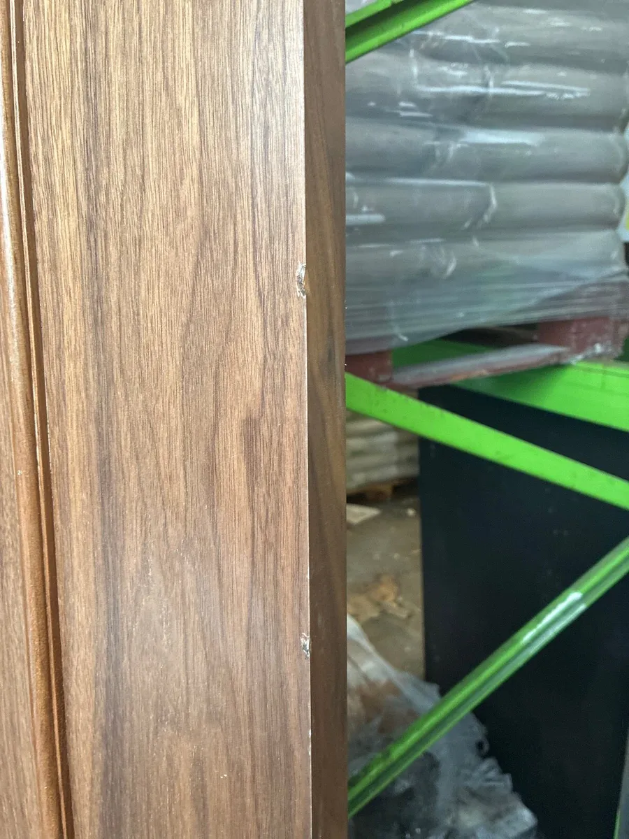 Solid Walnut Interior Door – 1981 x 711 x 40mm - Image 2