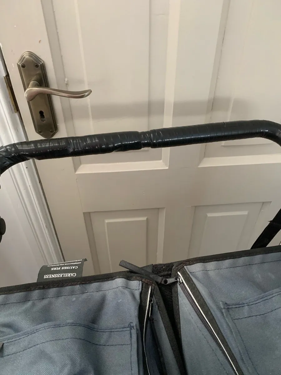 Out and about double buggy - Image 4