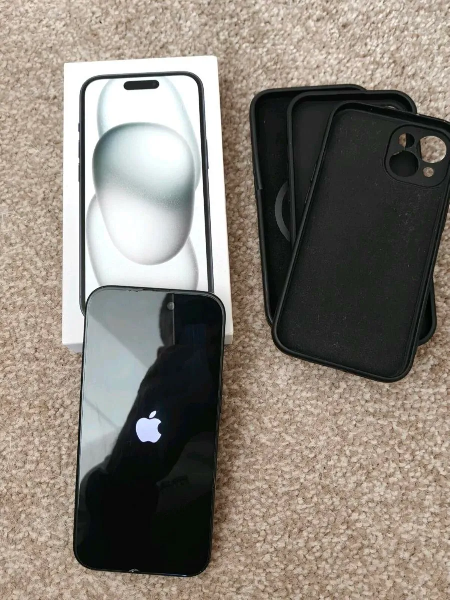 iPhone 15 unlocked - Image 2