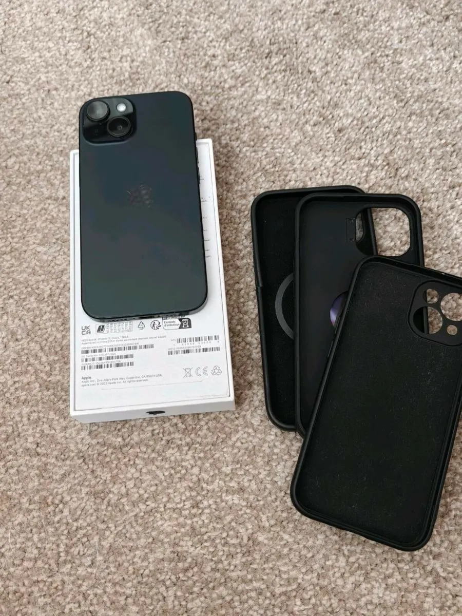 iPhone 15 unlocked - Image 4